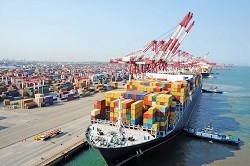 1.8 میلیون تن کالای اساسی در شناورها